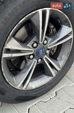 Хетчбек Ford Focus 2013 в 
