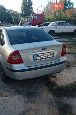 Седан Ford Focus 2005 в 