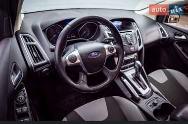 Седан Ford Focus 2013 в 
