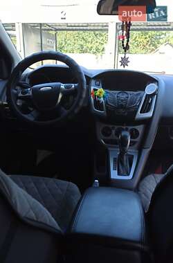 Седан Ford Focus 2012 в 