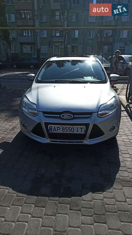 Седан Ford Focus 2012 в 