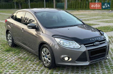 Седан Ford Focus 2013 в 