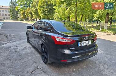 Седан Ford Focus 2012 в 