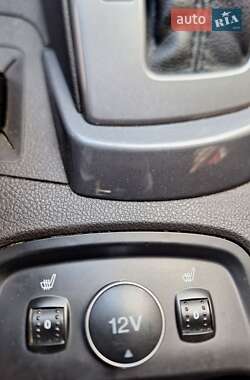 Седан Ford Focus 2012 в 