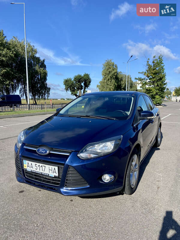 Седан Ford Focus 2012 в 