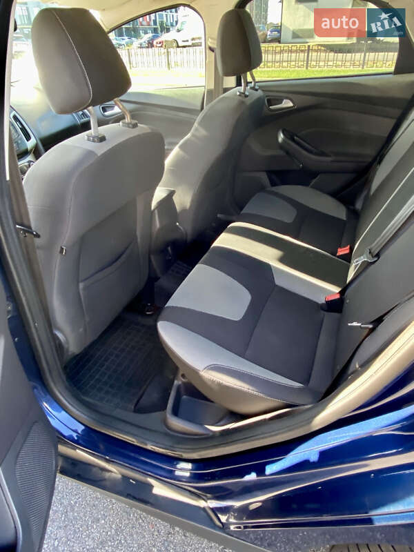 Седан Ford Focus 2012 в Киеве фото 11 Седан Ford Focus 2012 в Киеве