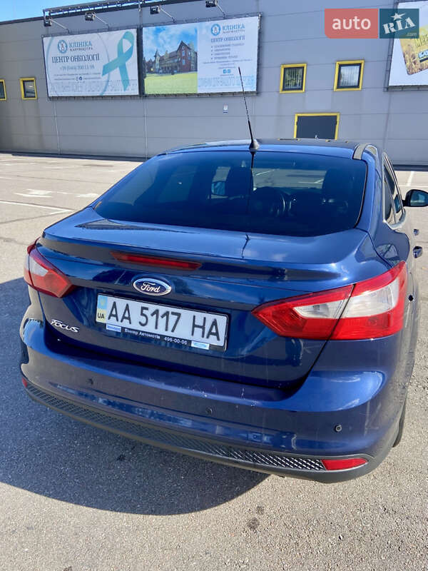 Седан Ford Focus 2012 в Киеве фото 18 Седан Ford Focus 2012 в Киеве