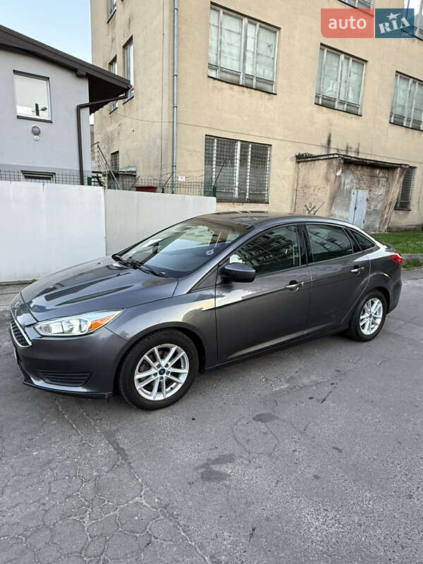 Седан Ford Focus 2017 в Львові