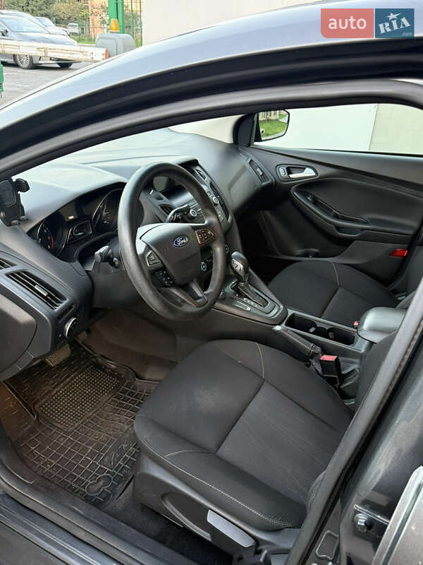 Седан Ford Focus 2017 в Львові