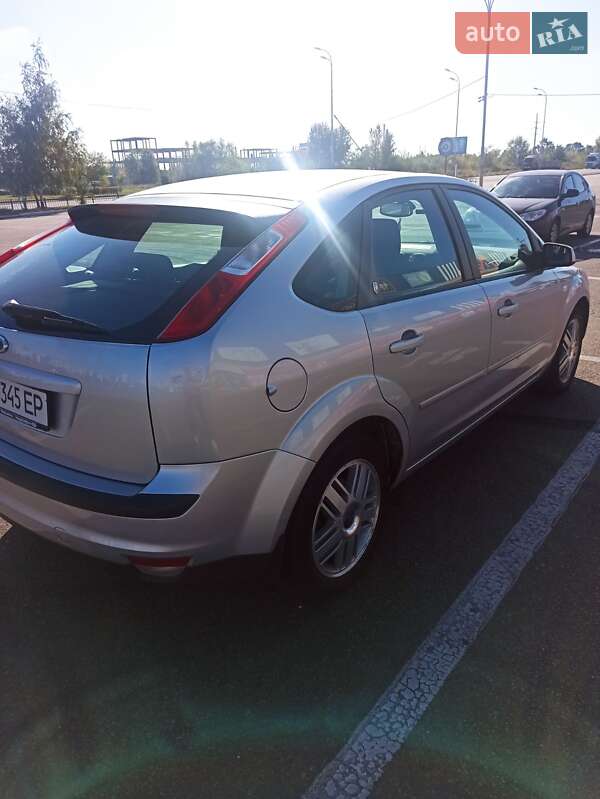 Хэтчбек Ford Focus 2005 в Киеве