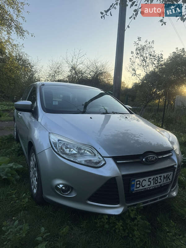 Седан Ford Focus 2012 в Шептицькому