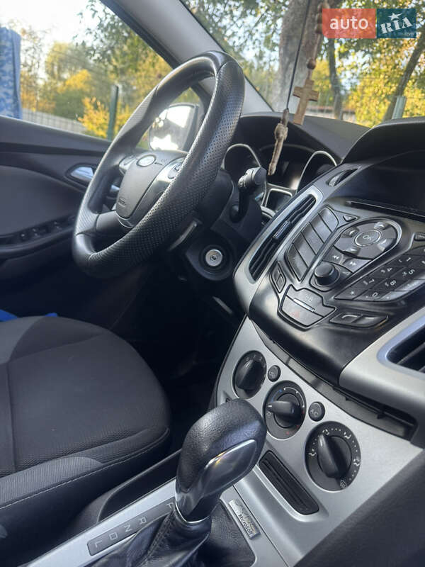 Седан Ford Focus 2012 в Шептицькому