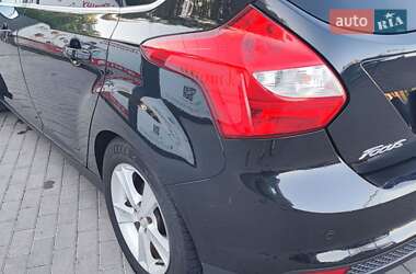 Хэтчбек Ford Focus 2013 в 