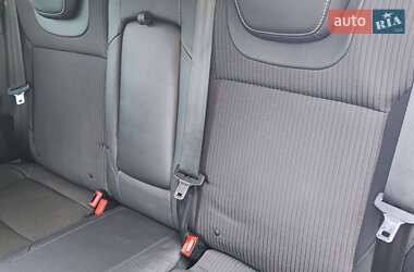 Хэтчбек Ford Focus 2013 в 