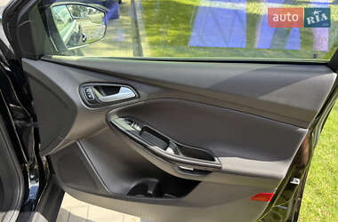 Хэтчбек Ford Focus 2016 в 