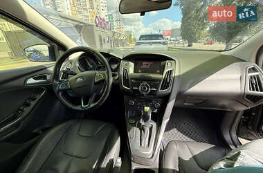 Хэтчбек Ford Focus 2016 в 
