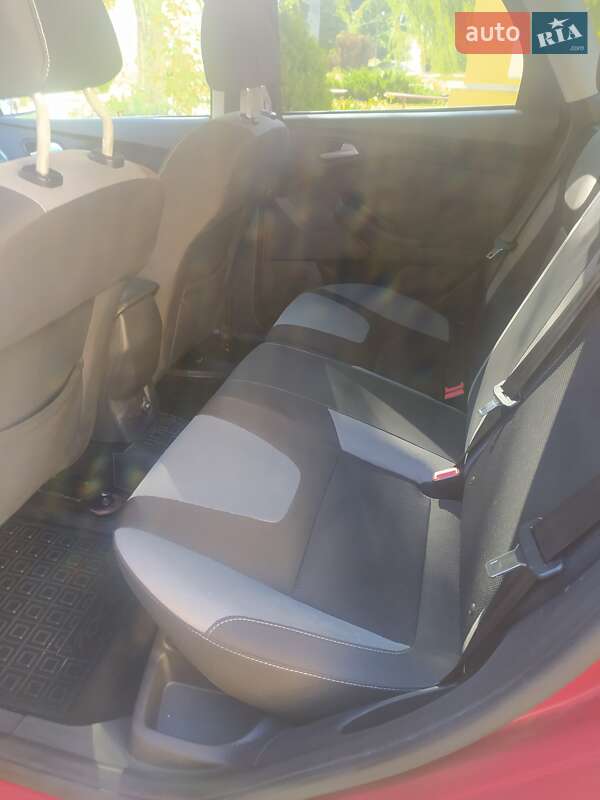 Универсал Ford Focus 2013 в Львове фото 14 Универсал Ford Focus 2013 в Львове