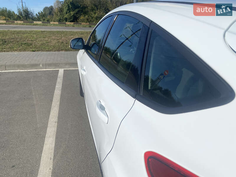 Хэтчбек Ford Focus 2013 в Киеве