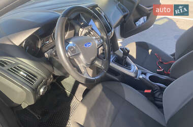 Хэтчбек Ford Focus 2013 в 