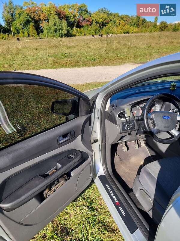 Универсал Ford Focus 2005 в Бердичеве фото 5 Универсал Ford Focus 2005 в Бердичеве