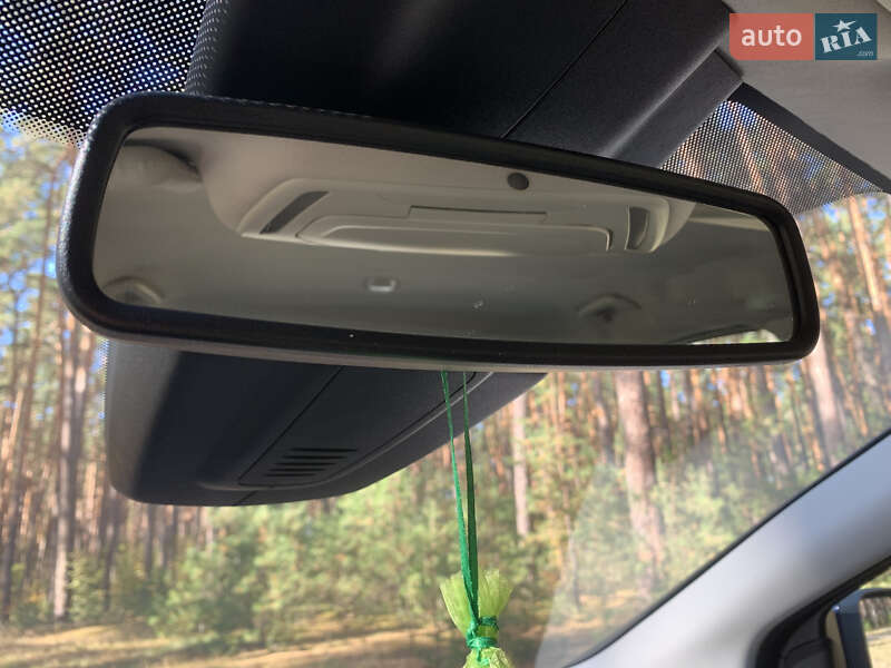 Хэтчбек Ford Focus 2011 в Киеве фото 13 Хэтчбек Ford Focus 2011 в Киеве