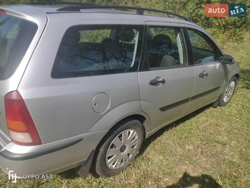 Универсал Ford Focus 2003 в Новояворовске