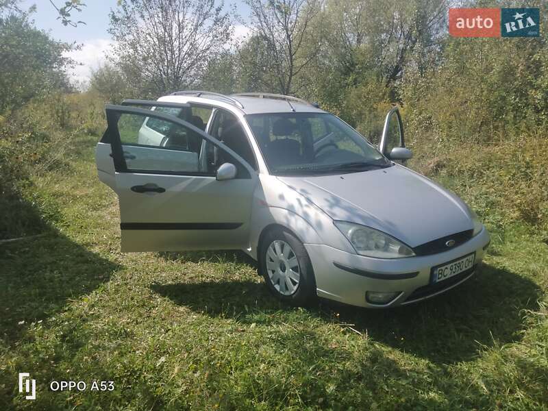 Универсал Ford Focus 2003 в Новояворовске