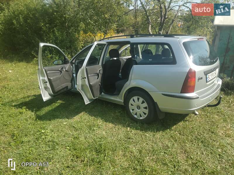 Универсал Ford Focus 2003 в Новояворовске