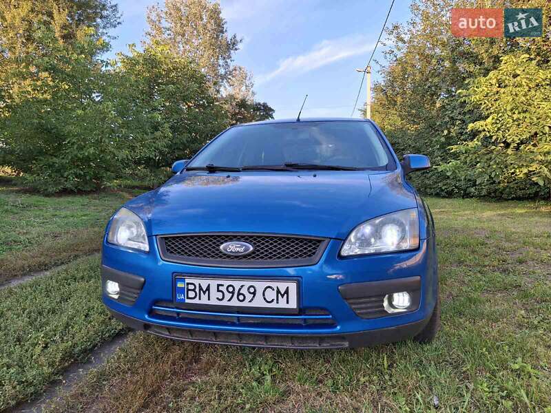 Хэтчбек Ford Focus 2007 в Бурыни