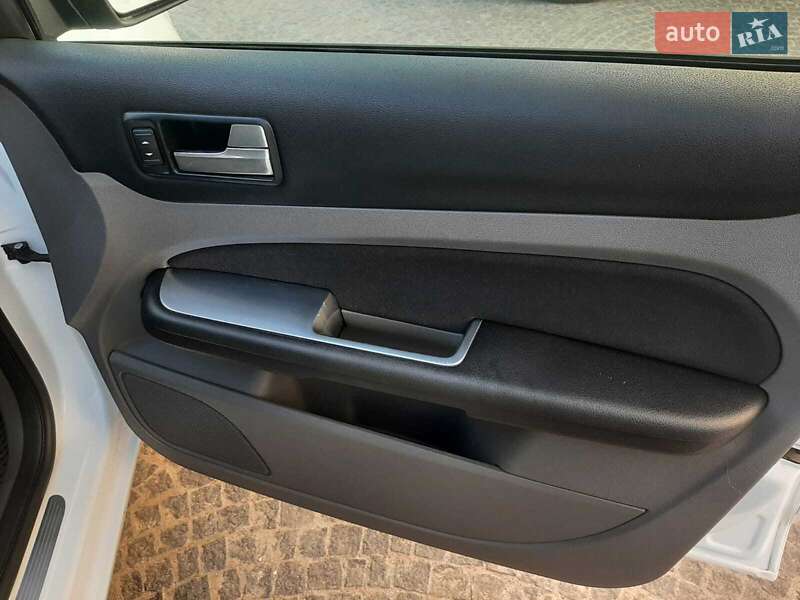 Универсал Ford Focus 2010 в Теребовле