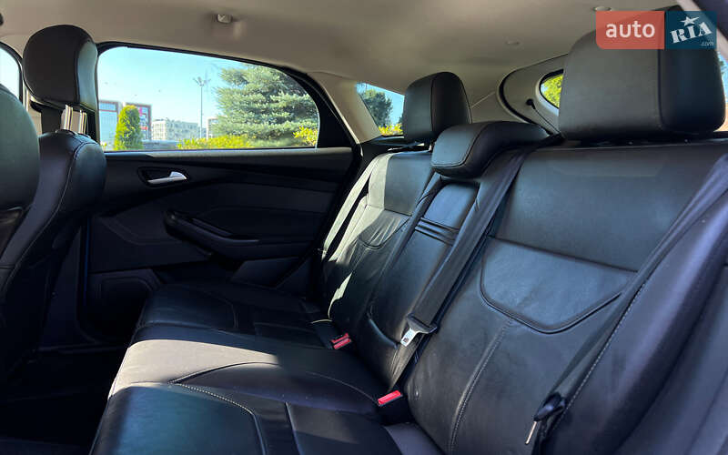 Хэтчбек Ford Focus 2015 в Львове