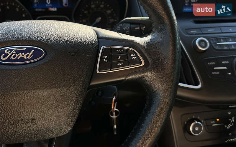 Хэтчбек Ford Focus 2015 в Львове
