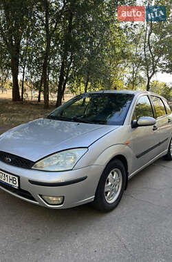 Хэтчбек Ford Focus 2004 в 