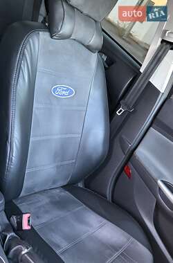 Универсал Ford Focus 2011 в 