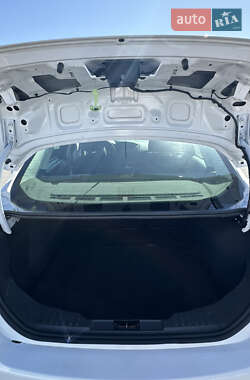 Седан Ford Focus 2015 в 