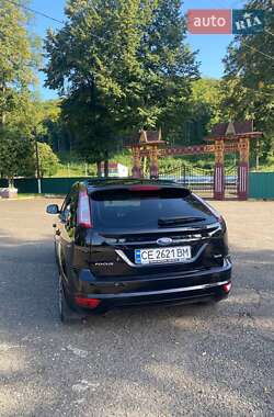 Хэтчбек Ford Focus 2010 в Вижнице