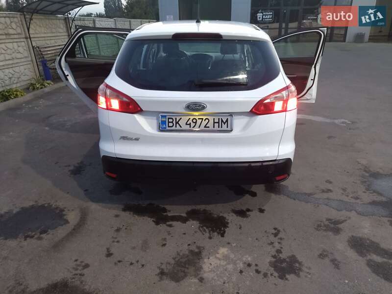 Универсал Ford Focus 2013 в Любаре
