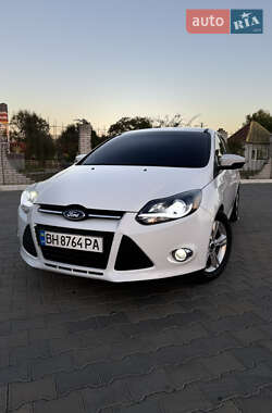 Хэтчбек Ford Focus 2014 в 