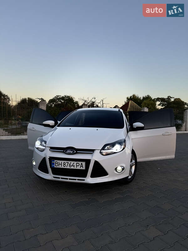 Хэтчбек Ford Focus 2014 в Измаиле