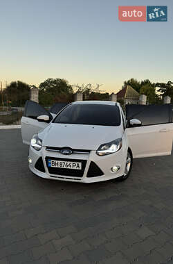 Хэтчбек Ford Focus 2014 в 