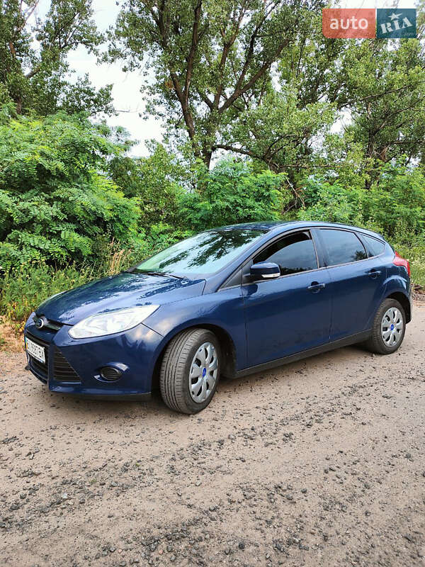Хетчбек Ford Focus 2013 в Нових Санжарах