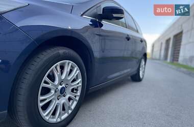 Универсал Ford Focus 2011 в 