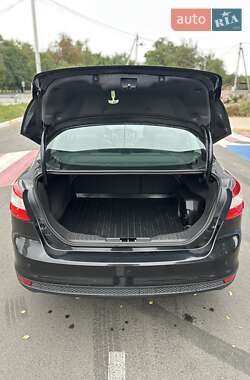 Седан Ford Focus 2013 в 