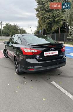 Седан Ford Focus 2013 в 