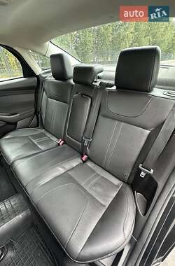 Седан Ford Focus 2013 в 