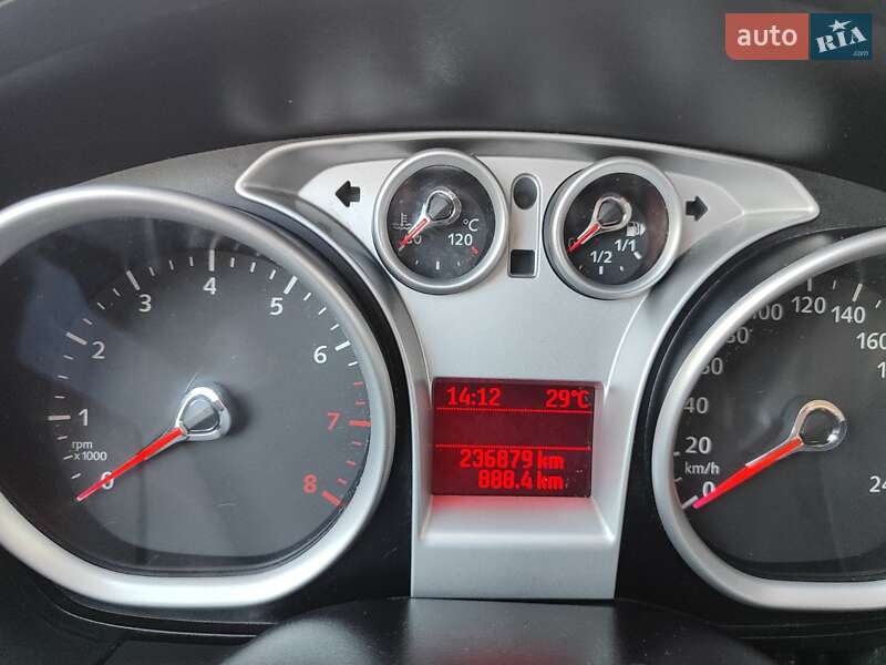 Хэтчбек Ford Focus 2010 в Киеве фото 4 Хэтчбек Ford Focus 2010 в Киеве