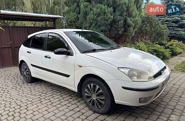 Хэтчбек Ford Focus 2004 в 