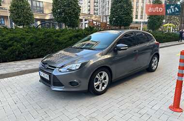 Хэтчбек Ford Focus 2014 в 