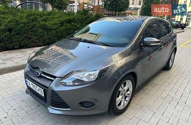 Хэтчбек Ford Focus 2014 в 