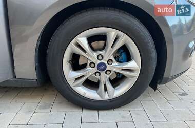 Хэтчбек Ford Focus 2014 в 